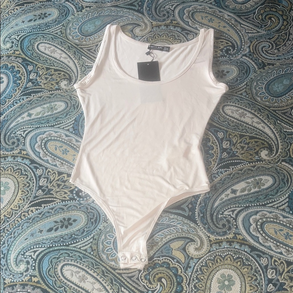 NWT Nasty Gal Slinky Scoop Neck Sleeveless Satin Bodysuit